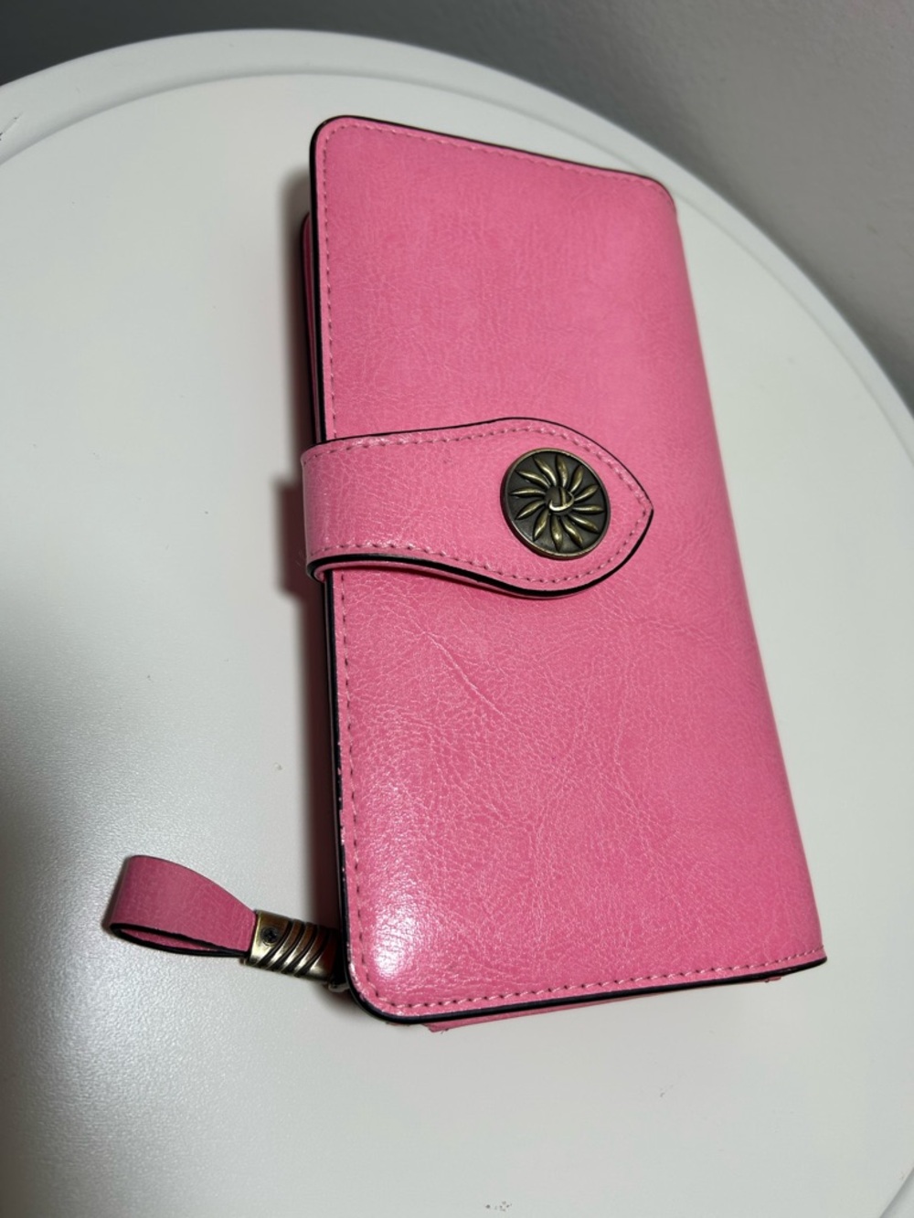 Pink Women's Wallet Phone Case - Stylish Magnetic Closure
